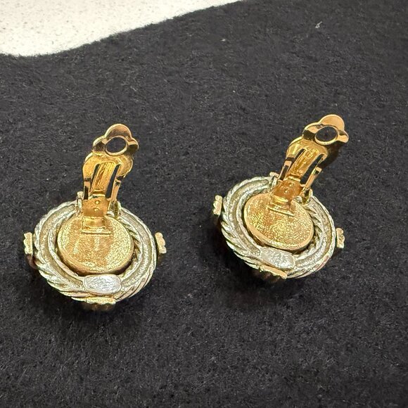 Chunky Clip On Earrings with Glass Stone - Picture 5 of 6